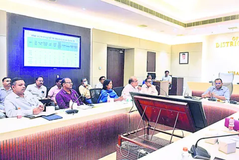 కేంద్ర కారాగారంలో హెచ్‌ఐవీ పరీక్షలు తప్పనిసరి 