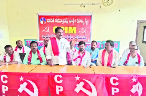 బీసీ రిజర్వేషన్‌పై కేంద్ర మంత్రులు స్పందించాలి 