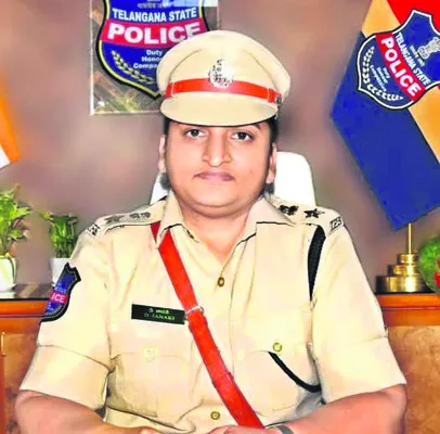 బాలికలకు రక్షణగా షీటీంలు: ఎస్పీ
