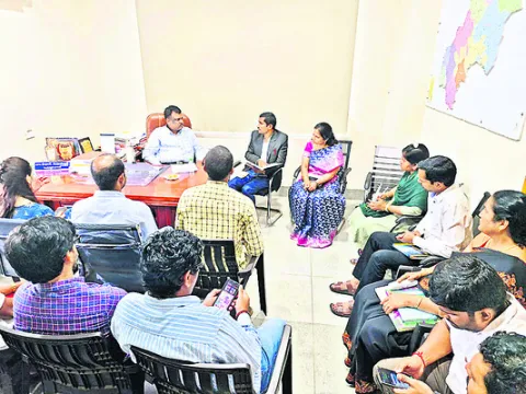 నీతి అయోగ్‌ అధికారుల పర్యటన