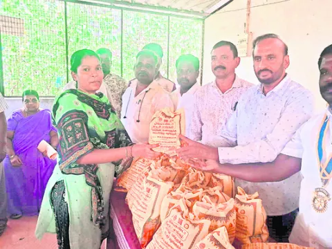పుట్టిన బిడ్డకు తల్లిపాలే ఆరోగ్యకరం 