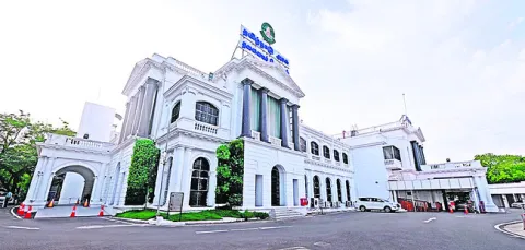 రవాణా ఉద్యోగులకు రూ. 1,137 కోట్ల కేటాయింపు 