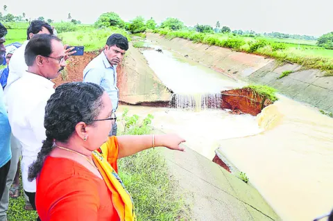 అధికారులు అప్రమత్తంగా ఉండాలి