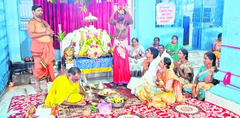 వైభవంగా నిత్యకల్యాణం