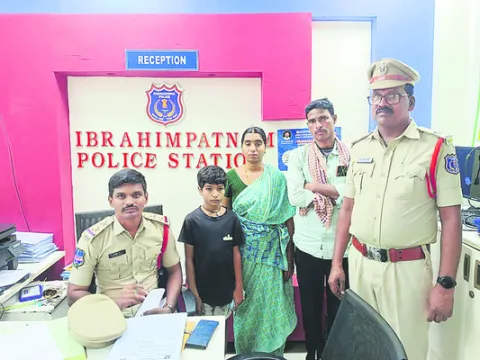 అమ్మ మందలించిందని.. 
