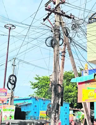 కేబుల్‌ వైర్లు కట్‌ చేయాల్సిందే