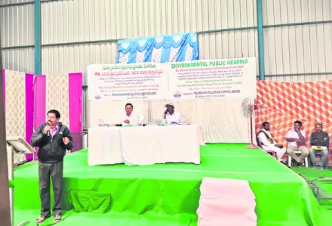స్థానికులకు ఉద్యోగ అవకాశాలు కల్పించాలి