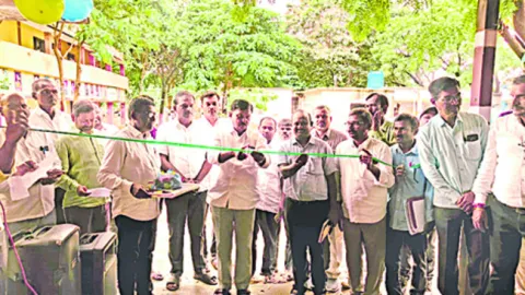 విద్యతోనే అభివృద్ధి: సంజీవరెడ్డి