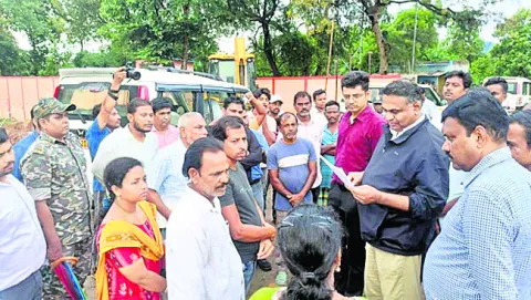 తాగునీటి సమస్య పరిష్కరించాలని వినతి 
