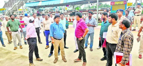 అమృత్‌ భారత్‌ పనుల్లో జాప్యం తగదు