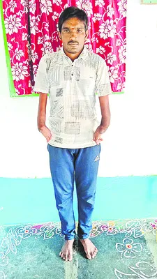 రీ వెరిఫికేషన్‌ పేరుతో పింఛన్‌ కట్‌ 