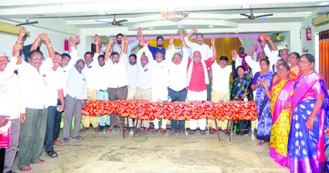 ఉద్యమకారుల సంక్షేమ బోర్డు ఏర్పాటు చేయాలి
