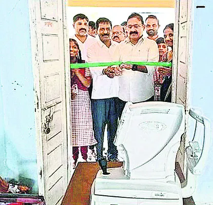 పాఠశాలల బలోపేతానికి కృషి 