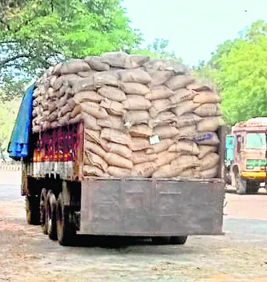 కొత్త కార్డులకు బియ్యం