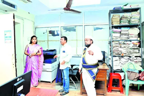 మరమ్మతులు చేపట్టండి