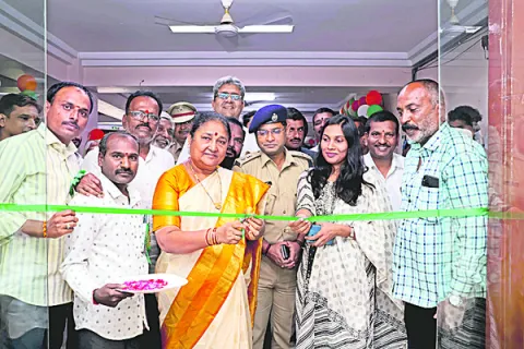 ఫొటోగ్రఫీ జర్నలిజంతో చైతన్యం