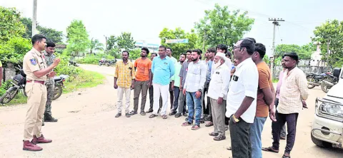 అప్రమత్తతే రక్ష!