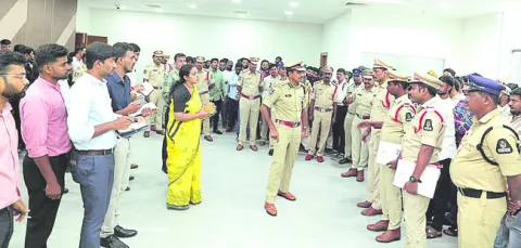 కొత్వాల్‌ ఆధ్వర్యంలో ఎగ్జిక్యూటివ్‌ కోర్టు 