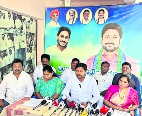 అర్హత ఉన్నా పెన్షన్లు తీసేస్తారా? 