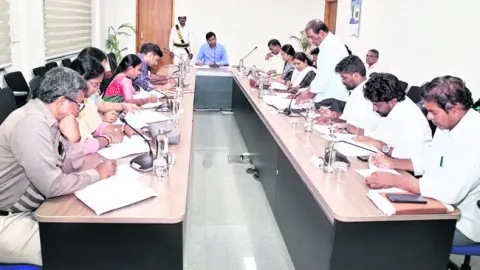 ఎరువుల కొరత ఉండొద్దు : కలెక్టర్‌ 