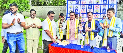 అంధత్వాన్ని జయించడం అద్భుతం 