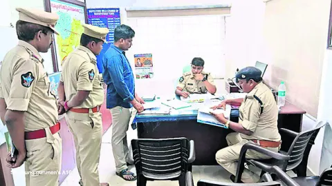 నర్సీపట్నంలో నిఘా కెమెరాలు పెంచండి 