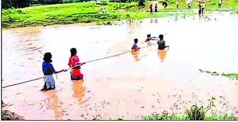 కొనసాగుతున్న భారీ వర్షాలు 