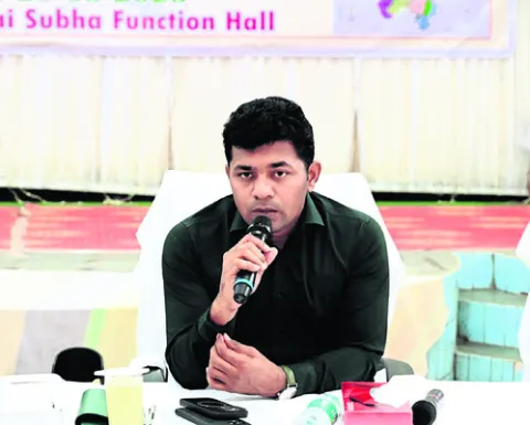 నిబద్ధతతో విధులు నిర్వర్తించాలి 