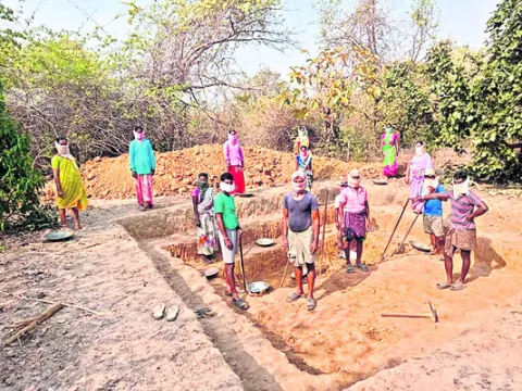 పల్లెల్లో పనుల జాతర