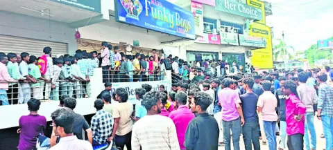 ప్రచారం సరే.. భద్రత ఏదీ? 

