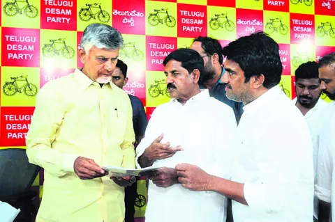 ఉపాధ్యాయ సమస్యలపై ముఖ్యమంత్రికి వినతి