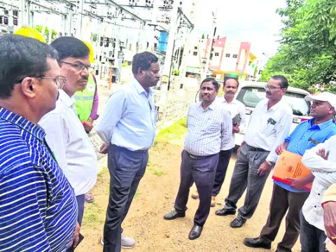 విద్యుత్‌ ప్రమాదాలపై జాగ్రత్తగా ఉండండి