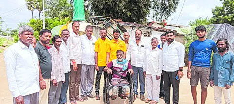 కాళ్ల