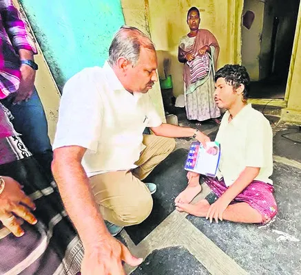 కుట్రలో భాగంగానే దివ్యాంగ పింఛన్ల తొలగింపు 