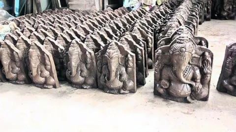 మట్టి గణపతే.. మహా గణపతి