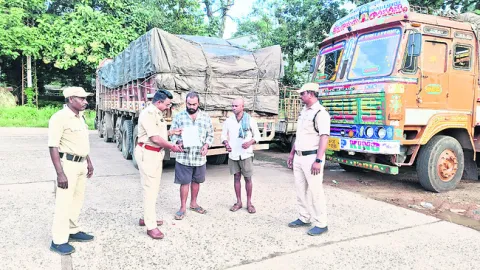 నాలుగు ఇసుక లారీలు సీజ్‌
