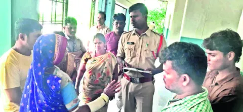 అనారోగ్యంతో కేజీబీవీ విద్యార్థి మృతి 