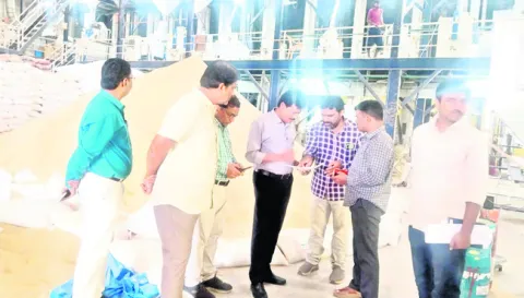 సీఎంఆర్‌ సకాలంలో అందించాలి 