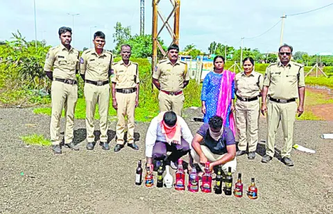 గోవా మద్యం పట్టివేత 