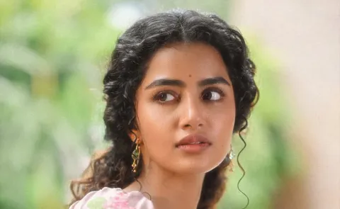 Anupama Parameswaran About Paradha Movie Attached her