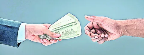 అంతులేని ఆదాయం.. పోస్టింగ్‌ కోసం పోటాపోటీ.. 
