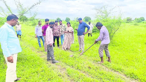 అక్రమ లేఅవుట్‌పై కొరడా