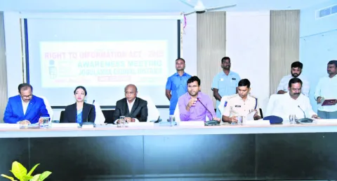 పారదర్శక పాలనకే సమాచార హక్కుచట్టం 