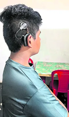  మూగ,