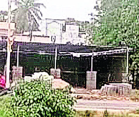 ప్రభుత్వ స్థలంలో కూటమి నేత కబ్జా