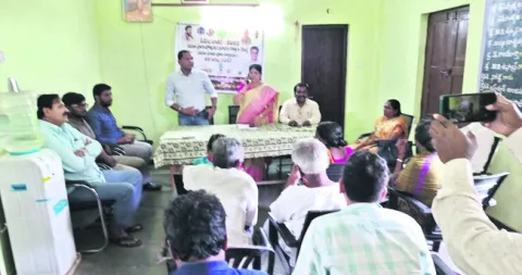 అధికారుల సమన్వయంతోనే అభివృద్ధి సాధ్యం 