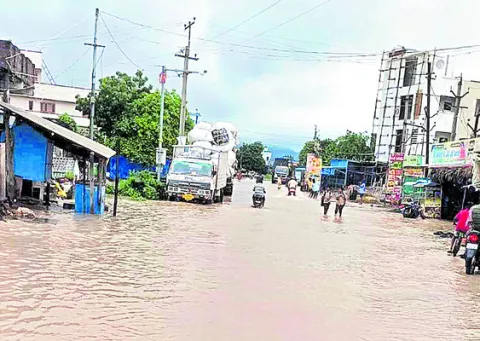 దశాబ్దంగా ‘దారి’ద్య్రం 
