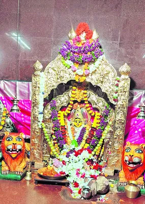 ● కుంకుమార్చన 