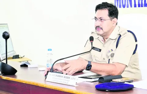 సాంకేతిక పరిజ్ఞానంతో కేసులు ఛేదించాలి