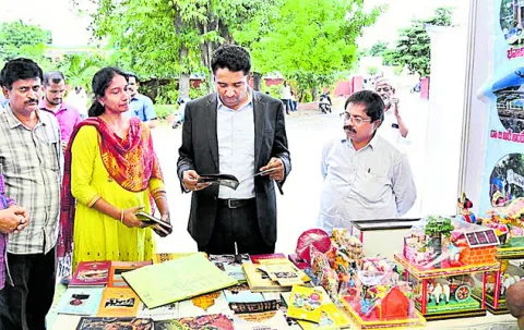  కలెక్టర్‌ లక్ష్మీశ 